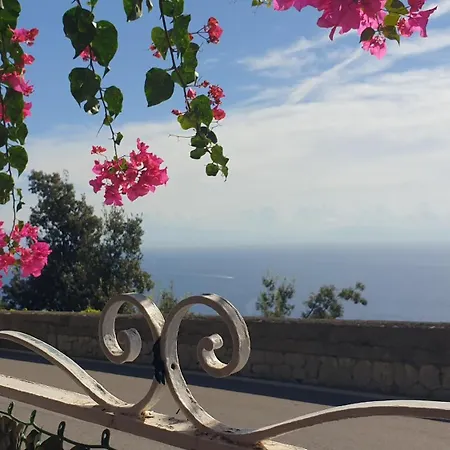 Casa Aurora - Only Two Steps To Access Apartment Amalfi